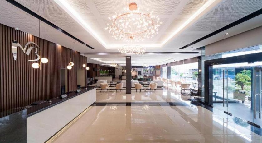 Mallberry Suites Business Hotel Cagayán de Oro Extérieur photo