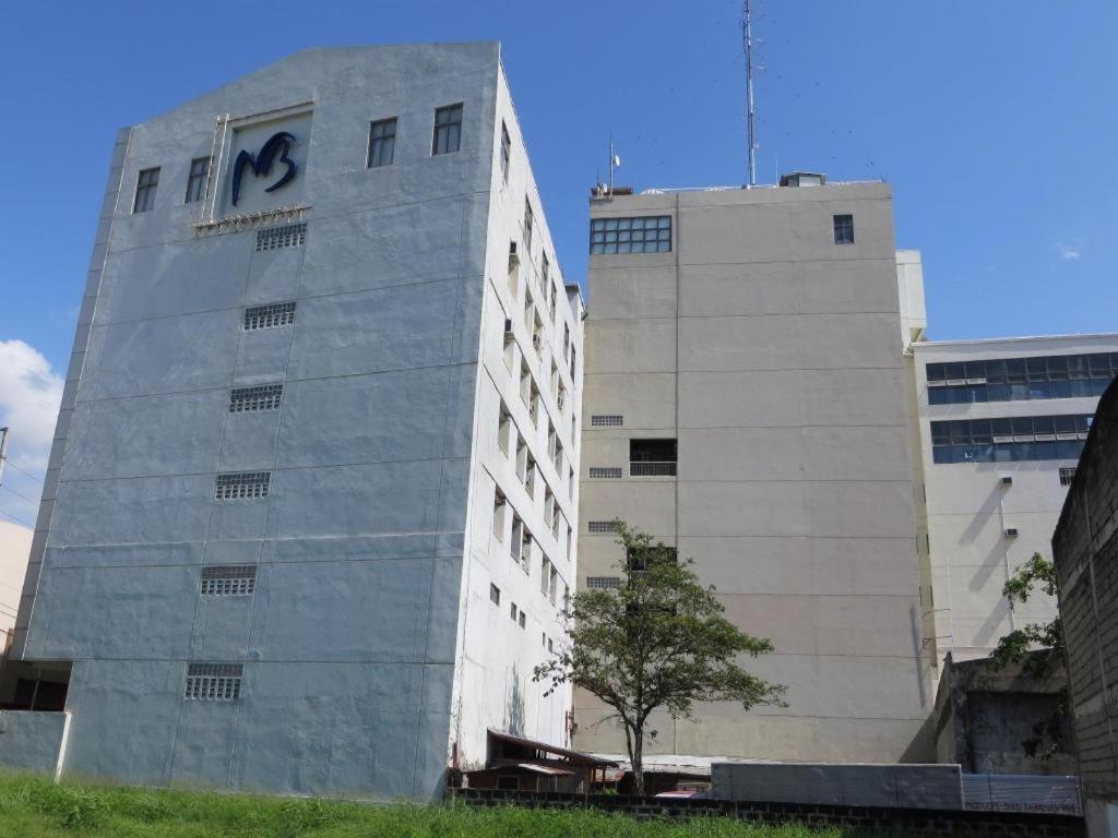 Mallberry Suites Business Hotel Cagayán de Oro Extérieur photo