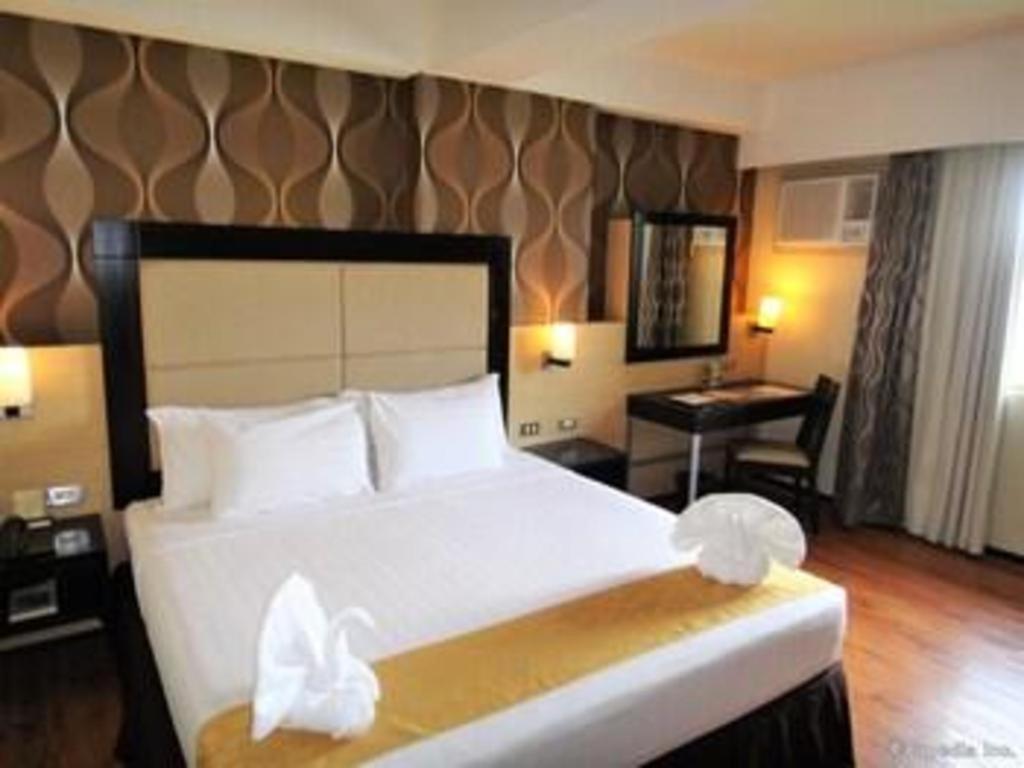 Mallberry Suites Business Hotel Cagayán de Oro Extérieur photo