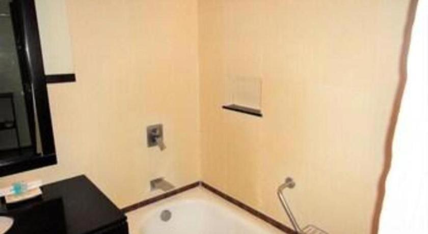 Mallberry Suites Business Hotel Cagayán de Oro Extérieur photo