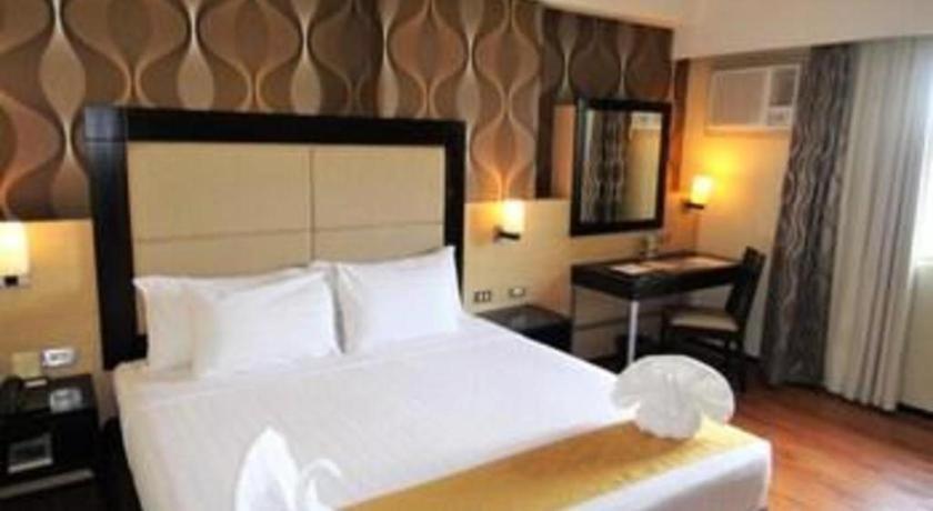 Mallberry Suites Business Hotel Cagayán de Oro Extérieur photo